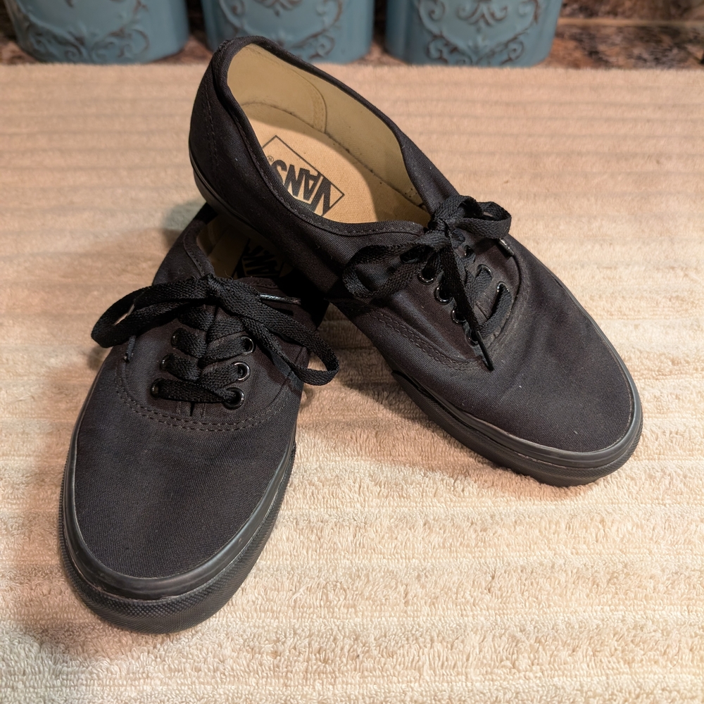 Vans Men's Black Canvas Sneakers